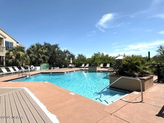 Building Photo - 1401 S Palmetto Ave