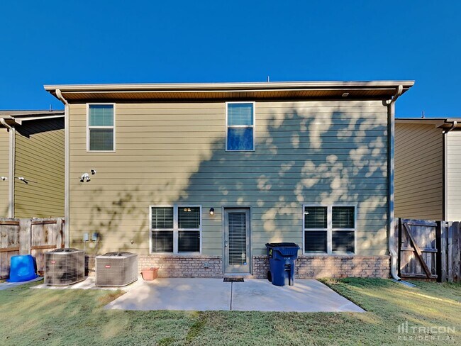 Building Photo - 2203 Bridgewater Pass