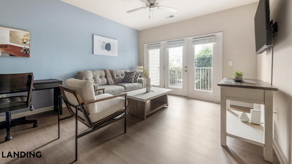 Building Photo - 8100 Palisades Cir