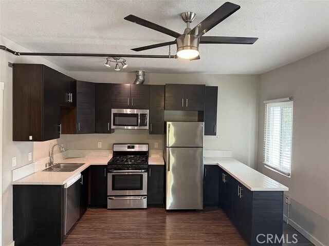 Building Photo - 601 Linden Ave