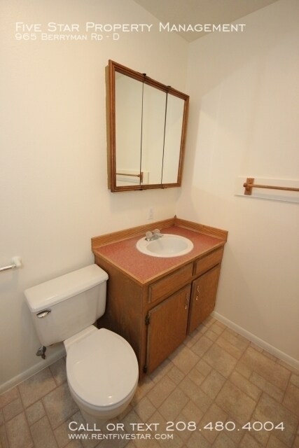 Building Photo - 965 Berryman Rd