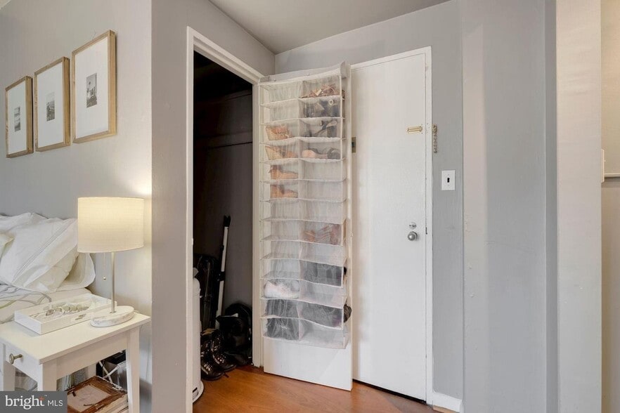 Building Photo - 1727 Massachusetts Ave NW