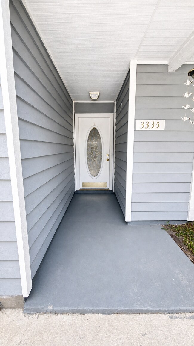 Building Photo - 3335 Catamaran Way