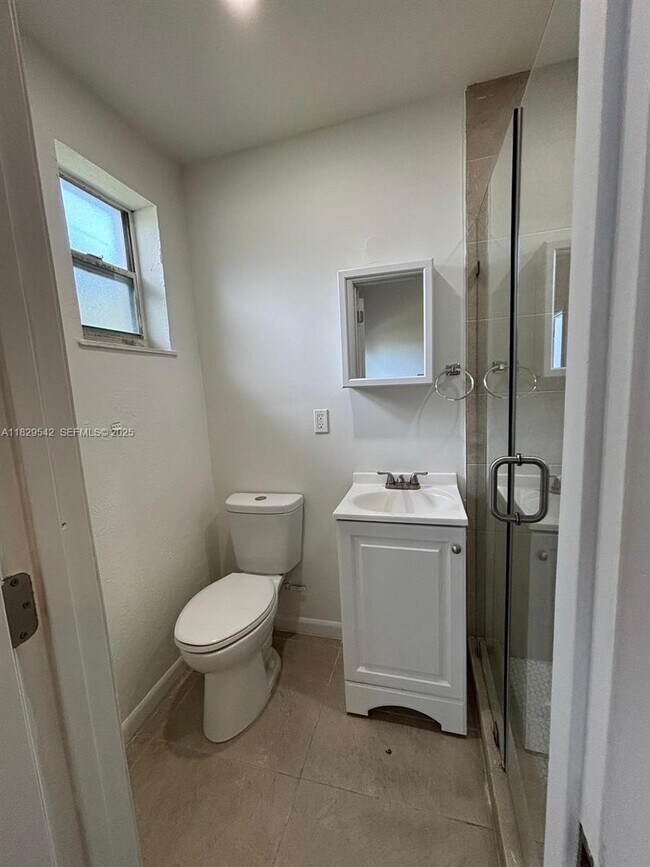 Building Photo - 467 NW 8th St