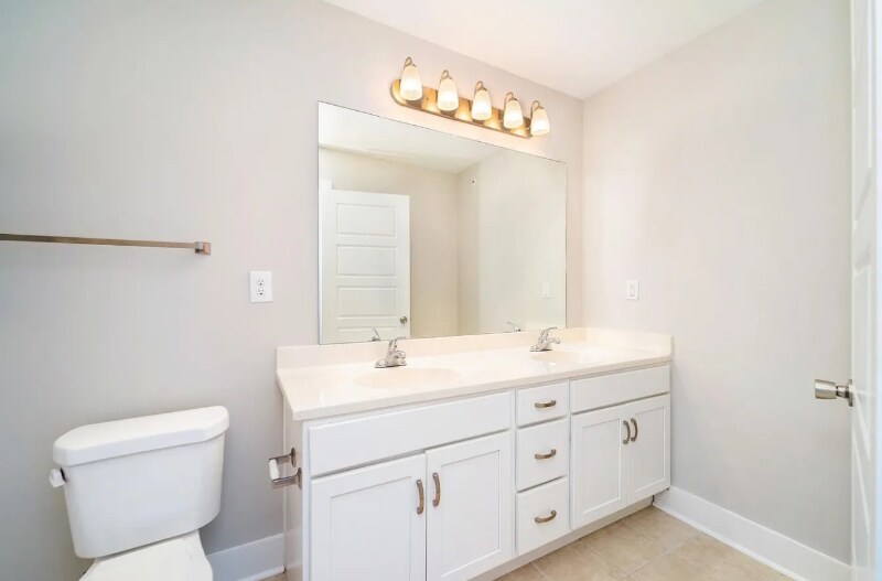 Building Photo - 1135 Somerset Springs Dr