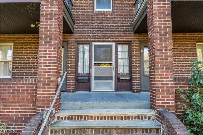 Building Photo - 1512 W 116th St