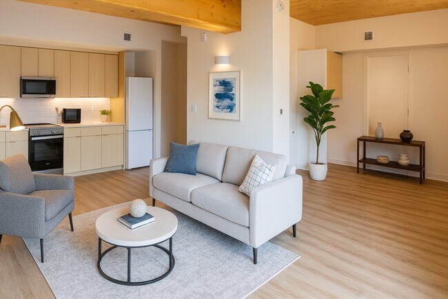 Primary Photo - 154 Broadway