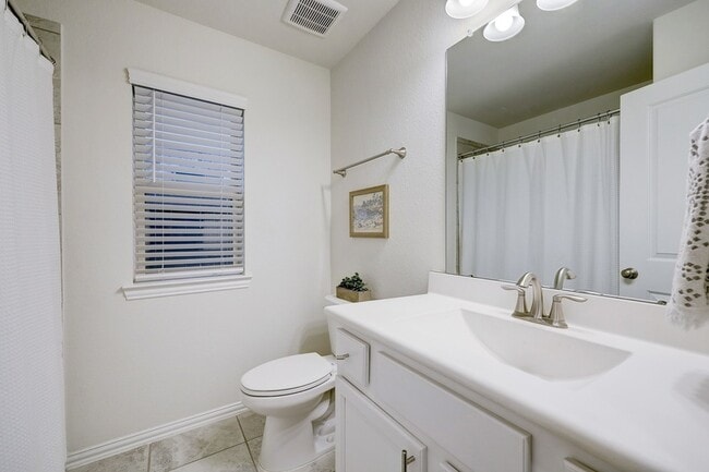 Building Photo - 3414 Cabernet Shores Dr