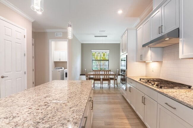Building Photo - Stunning Country Club East Unfurnished Res...