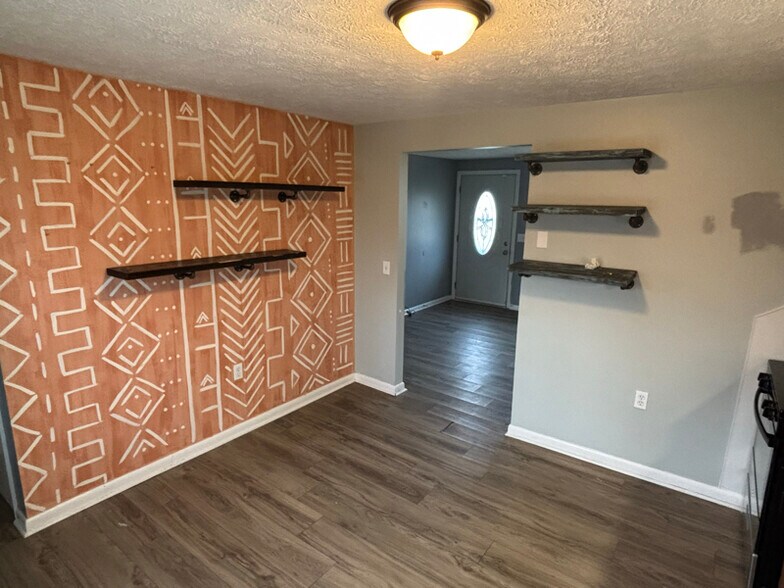 Building Photo - 324 Pershing Ave NW