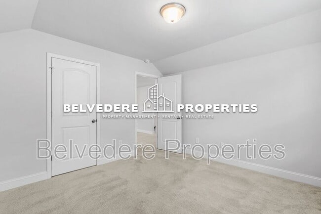 Building Photo - 5749 Marblehead Dr