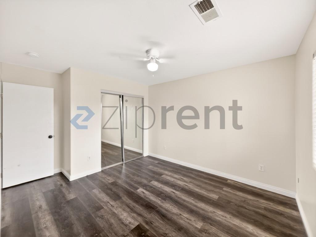 Building Photo - 12104 Timberpointe Dr