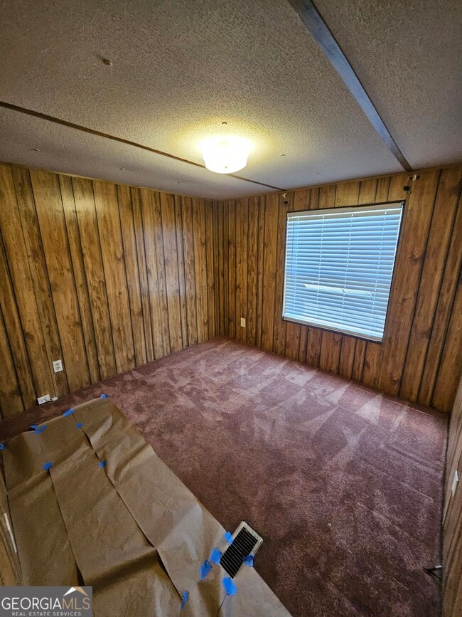 Building Photo - 2158 Carver Rd