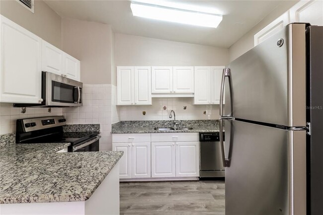 Building Photo - 4097 Porpoise Dr SE