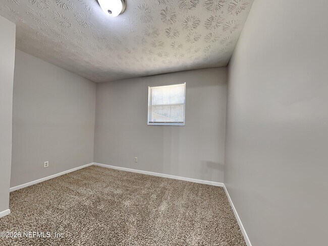 Building Photo - 8349 Pembrook Ct