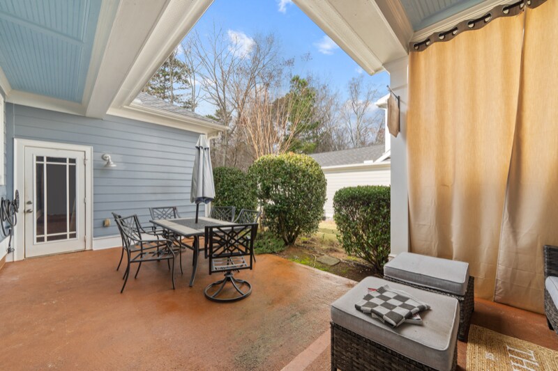 Building Photo - 1401 Carriage Ridge Dr