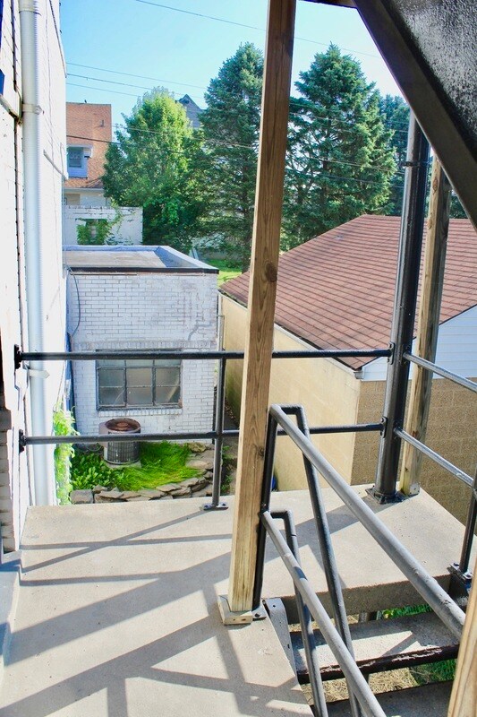 Building Photo - 604 Wilkins St