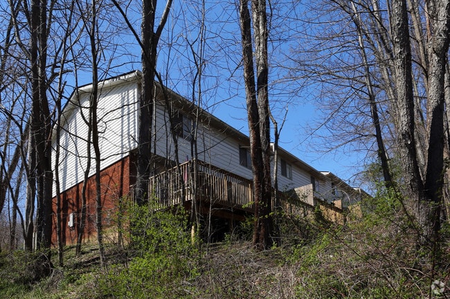 Building Photo - 72 S Thomas Rd