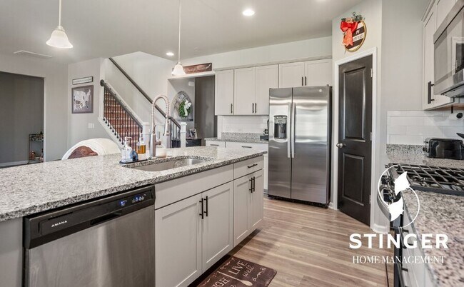 Building Photo - 75 Keowee Ln