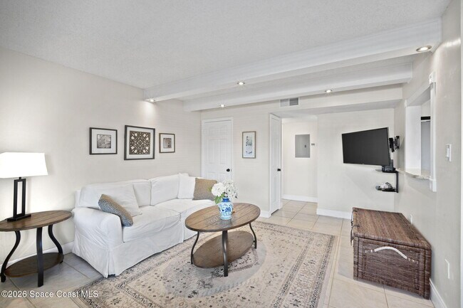 Building Photo - 1011 S Miramar Ave