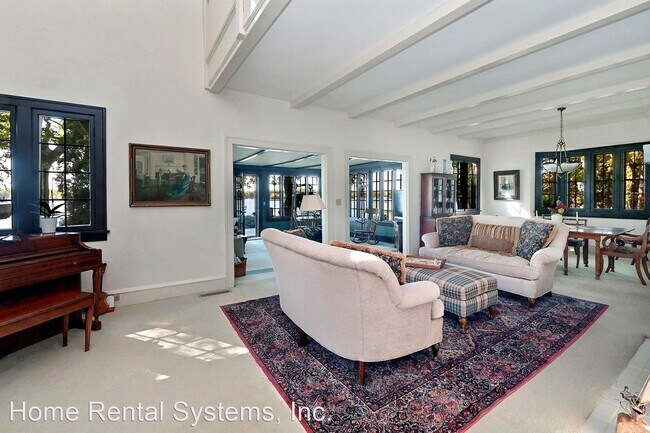 Building Photo - 3 br, 3 bath House - 425 Lakeview Avenue