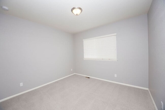 Building Photo - Beautiful Single-Family Home in a Great Location!