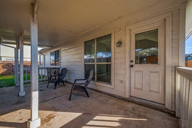 Building Photo - 6807 Catarina Cir