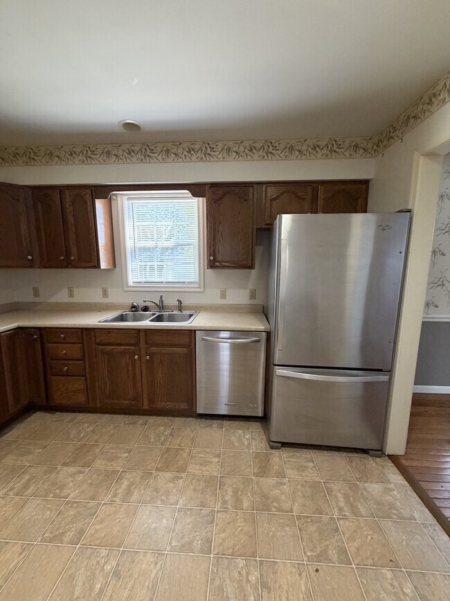 Building Photo - 1513 Princess Anne Ln