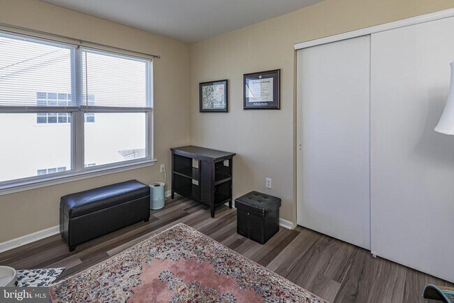 Building Photo - 27 Richards Rd