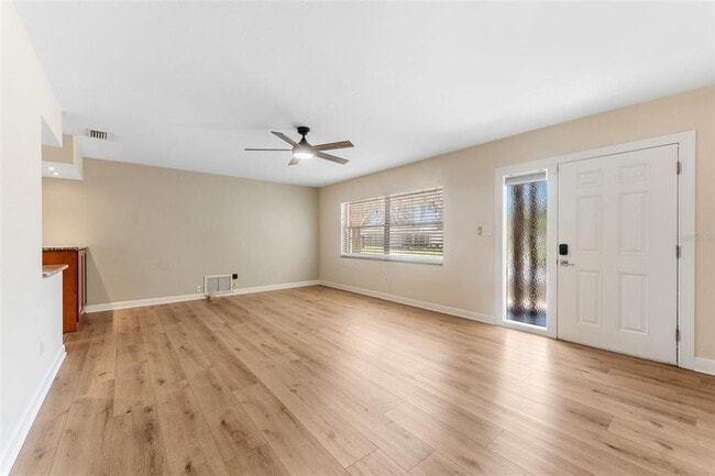 Building Photo - 1431 San Helen Dr