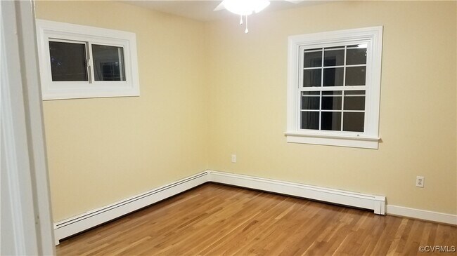 Building Photo - 4001 Hermitage Rd