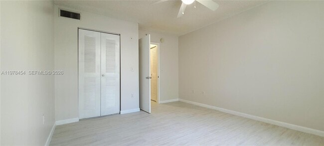 Building Photo - 7808 Sonoma Springs Cir