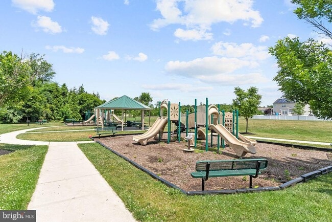 Building Photo - 449 Wistar Pl