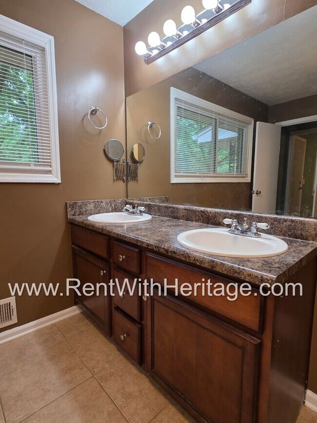 Building Photo - Gorgeous 4 Sided Brick Home/ Upgrades Galore/ Full Unfinished Basement