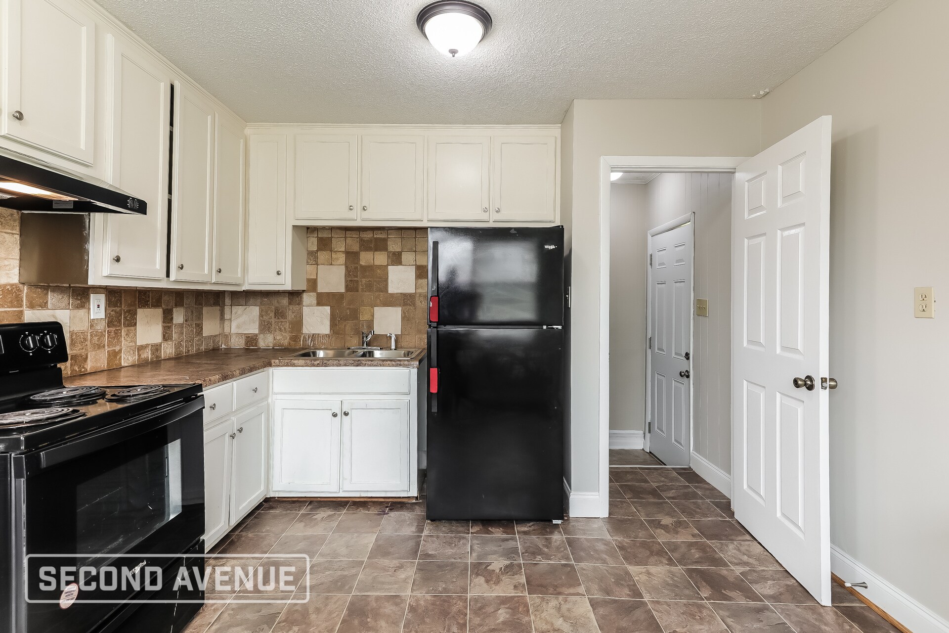 Building Photo - 3721 Grasselli Ave SW