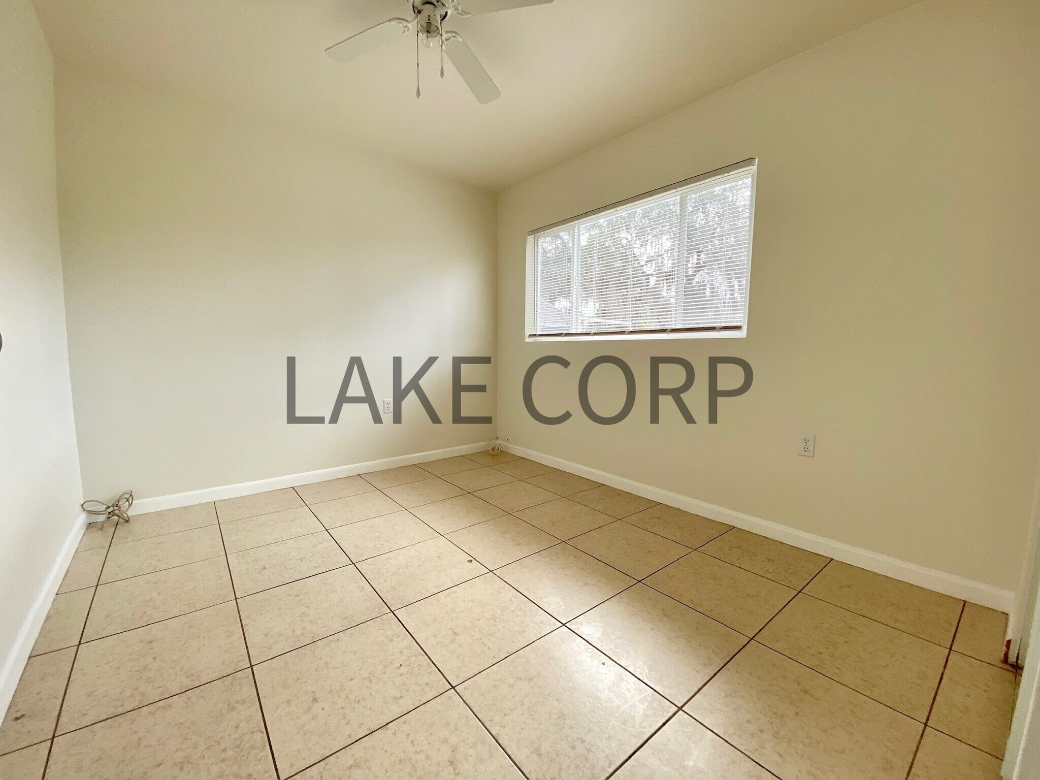 Building Photo - 2800 FL-17