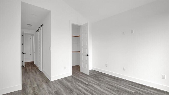 Building Photo - 21200 Portsmouth Cove