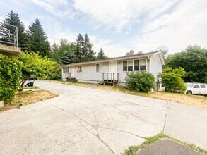 Building Photo - Garfield Duplex