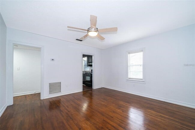 Building Photo - 124 E Muriel St