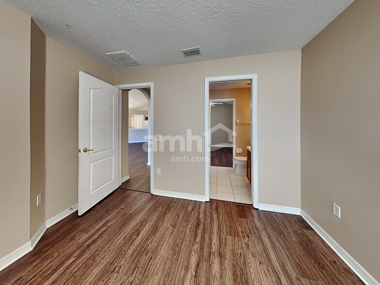 Building Photo - 2739 Pankaw Ln