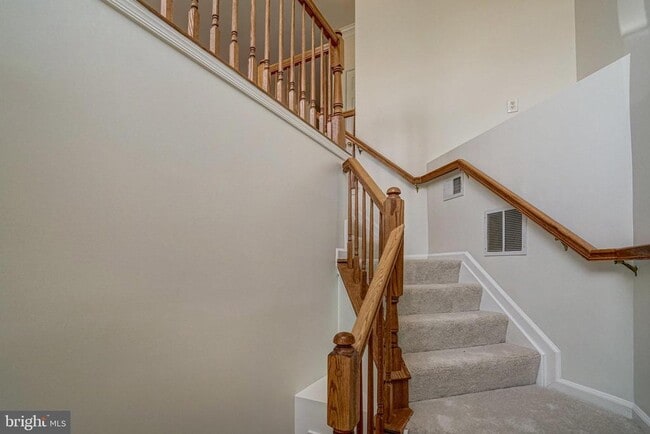 Building Photo - 6504 Trask Terrace