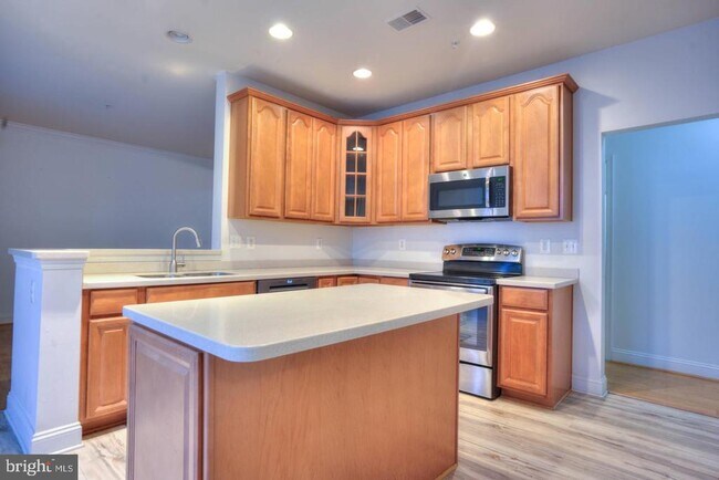 Building Photo - 4805 Mantlewood Way