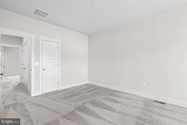 Building Photo - 207 Miles Hawk Terrace