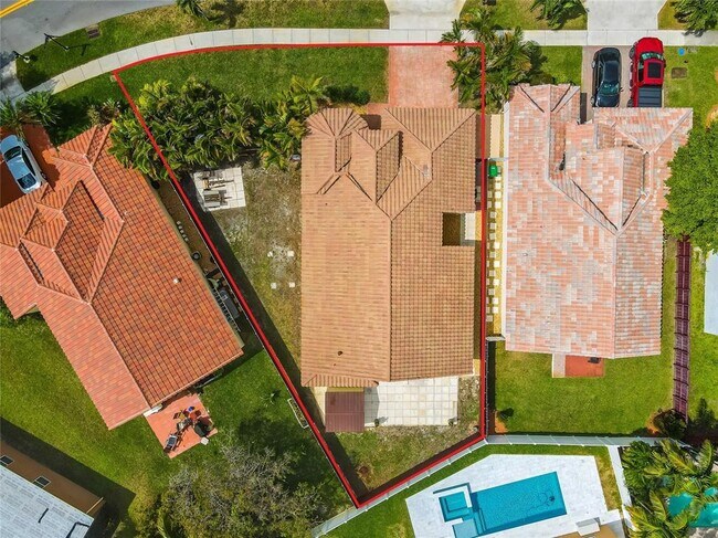 Building Photo - 5101 SW 134th Ave