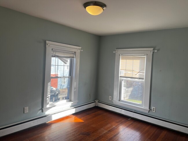 Building Photo - 9 Park St