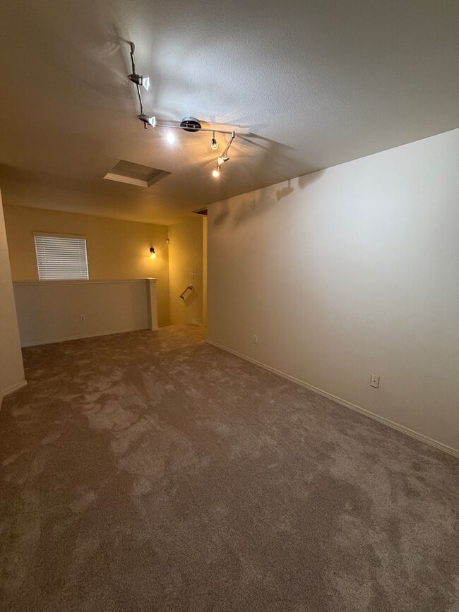 Building Photo - 7608 Traditions Ave NE