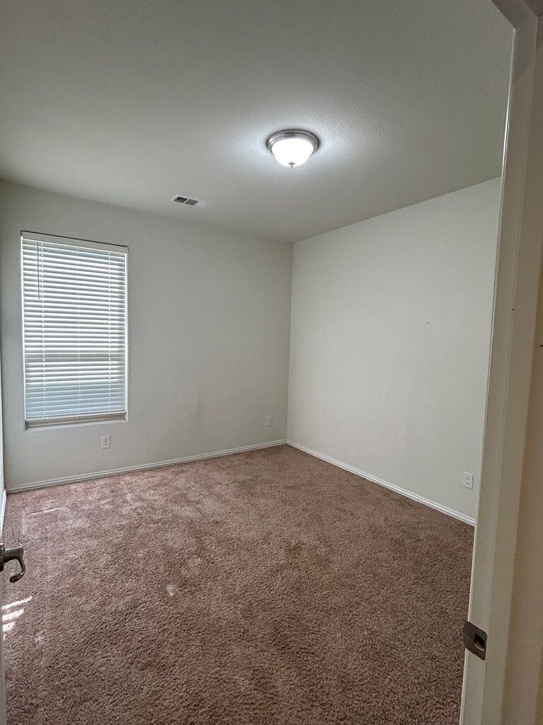 Building Photo - 1713 Twin Falls Dr