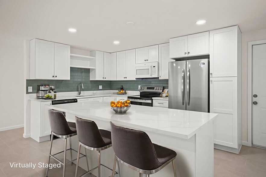 virtually staged - 8860 58th St N