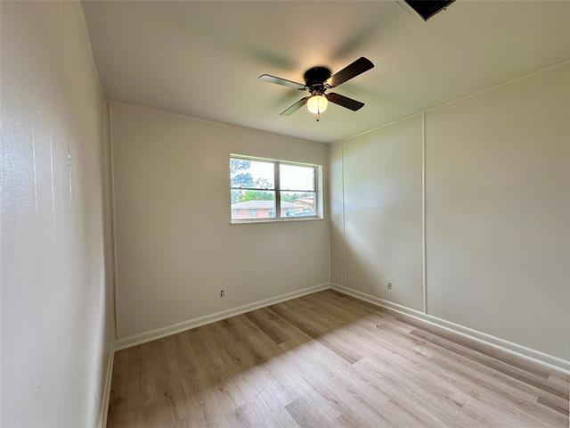 Building Photo - 1015 Pine Tree Dr