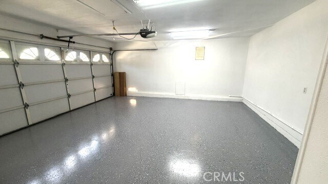 Building Photo - 1571 Kiowa Crest Dr